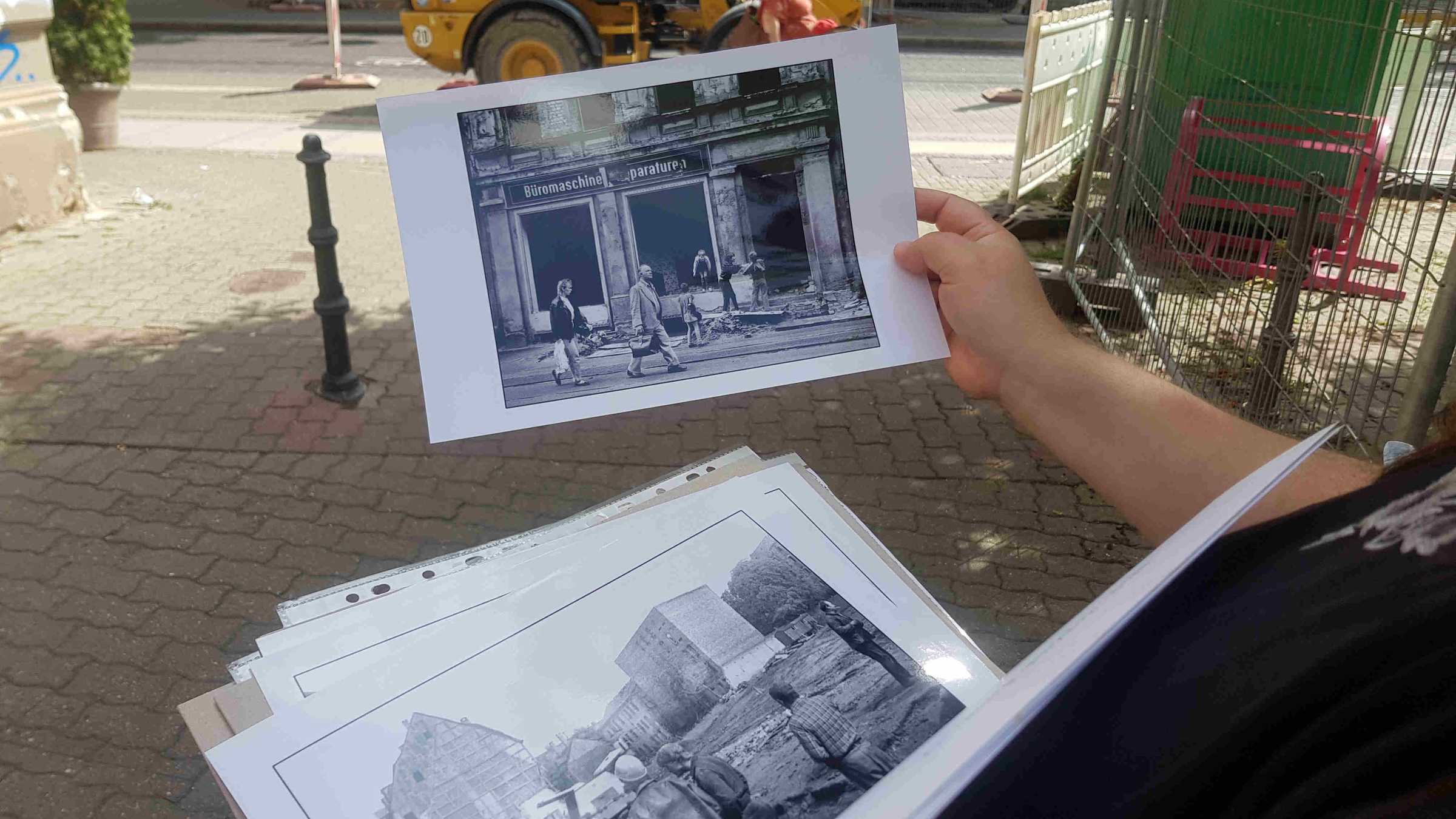 Geiststraße in der 80ern Ines Zimmermann zeigt alte Fotos in der Geiststraße