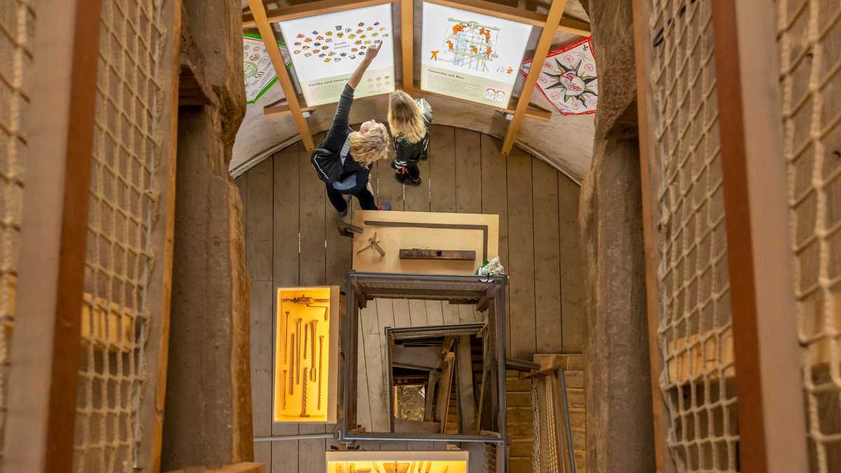 Ein Blick ins Innere des Leipziger Turms Bild: Ziegler Ein Blick ins Innere des Leipziger Turms von oben