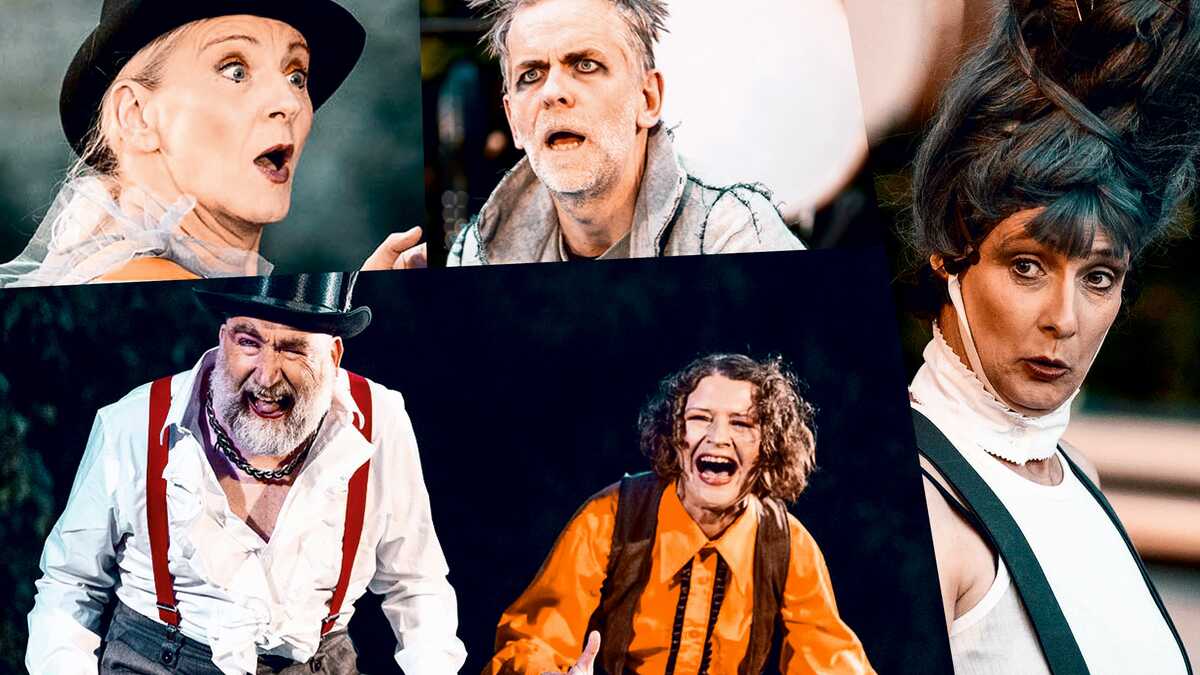 Bühnenaufnahmen von 2 männlichen und 3 weiblichen Darstellenden  vom Konsortium Luft und Tiefe während der Performance 